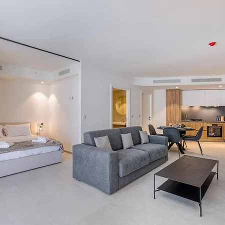 Deluxe Mercury 439 With Pool *