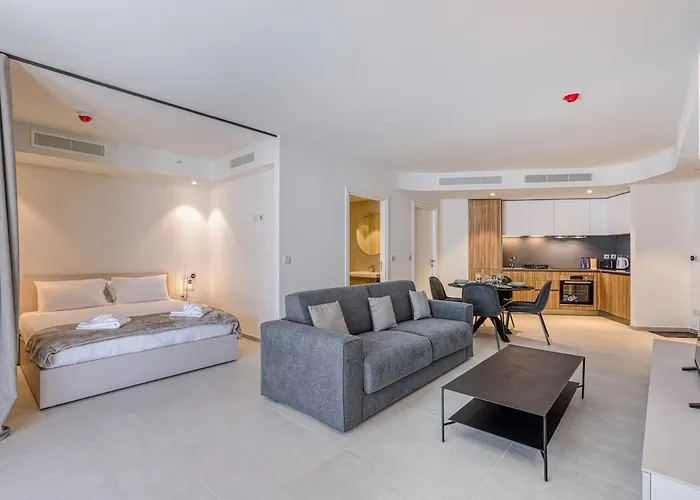 Deluxe Mercury 439 With Pool *